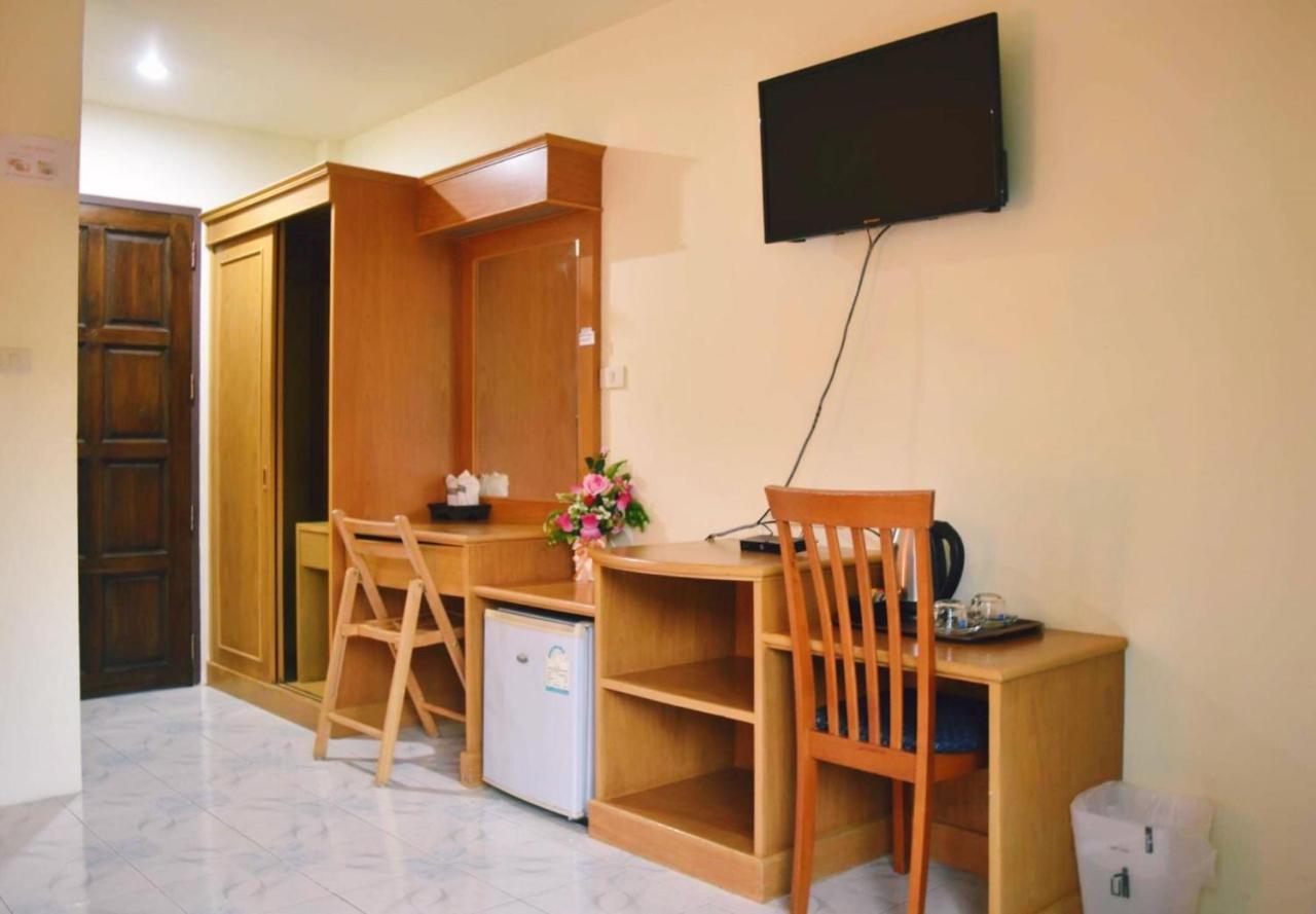 Pailin Hotel 클롱 무앙 비치 외부 사진